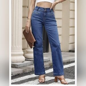 Elegant Indigo Women's Straight Leg Jeans Size 6